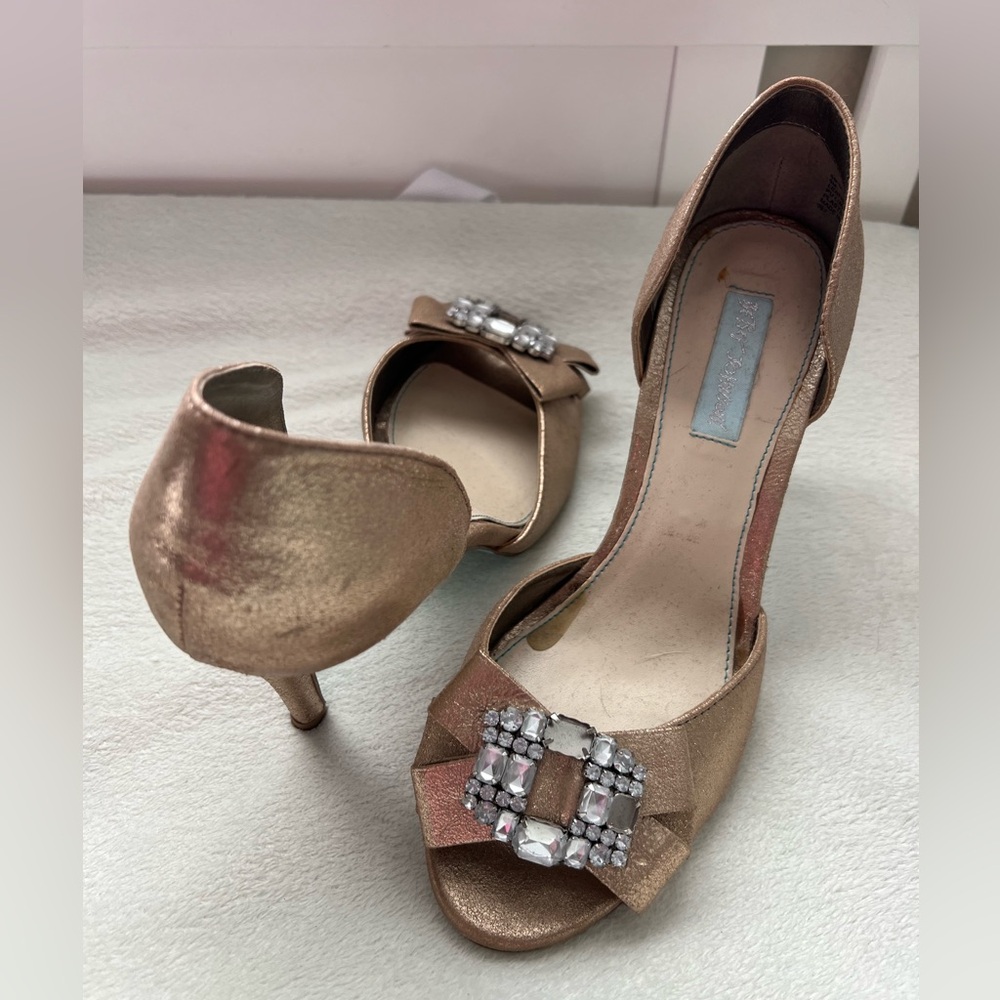 Betsy Johnson SB-GLAM High heels